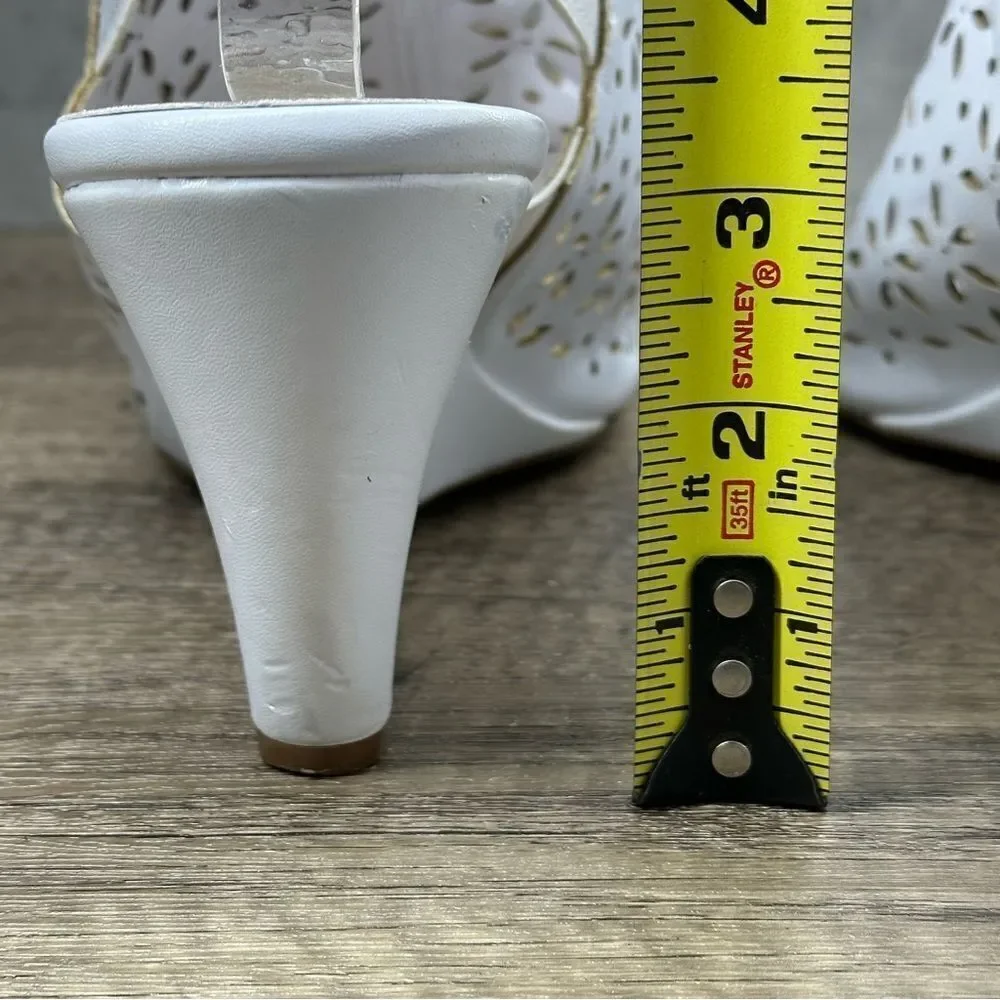 Simply‎ Styled Women's KIP~White Wedge Sandal Shoes~Size 11 M